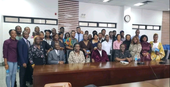Demand for Urgent Increase of Staff at the Foreign Affairs Ministry.